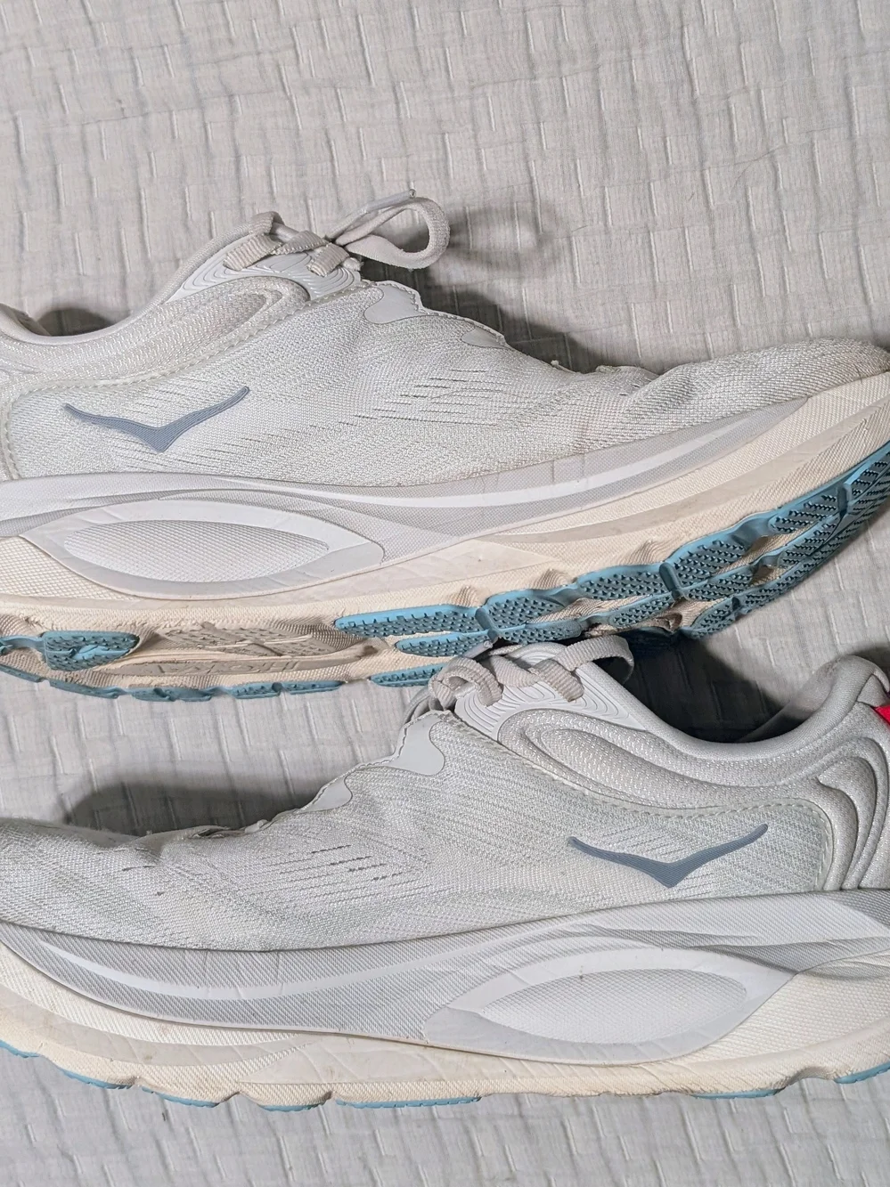 Hoka Gaviota 6 Size 9W. White/Gray with Blue and Red Accents